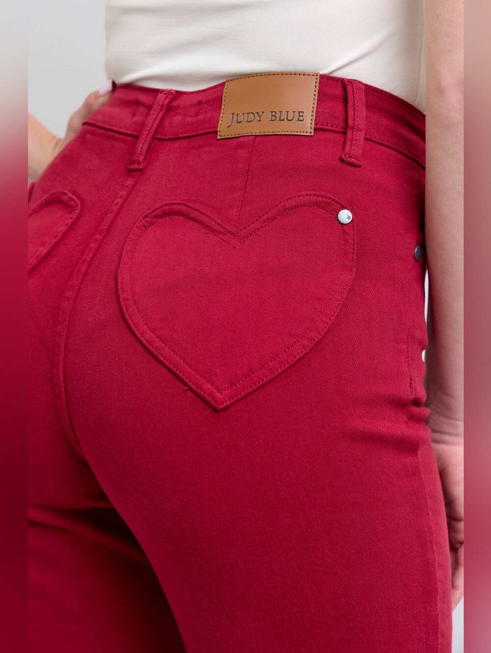 Judy Blue Scarlet Red Heart Back Pockets High Waist Straight Leg Jeans 5/27 NWT